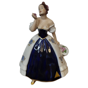Porcelánová figúrka Royal Dux Bohemia – Rokoková dáma v kobaltových šatách
