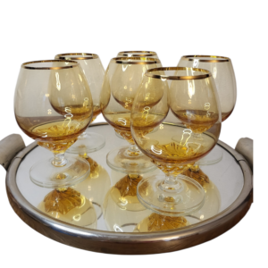 Sada elegantných jantárových pohárov na koňak/brandy