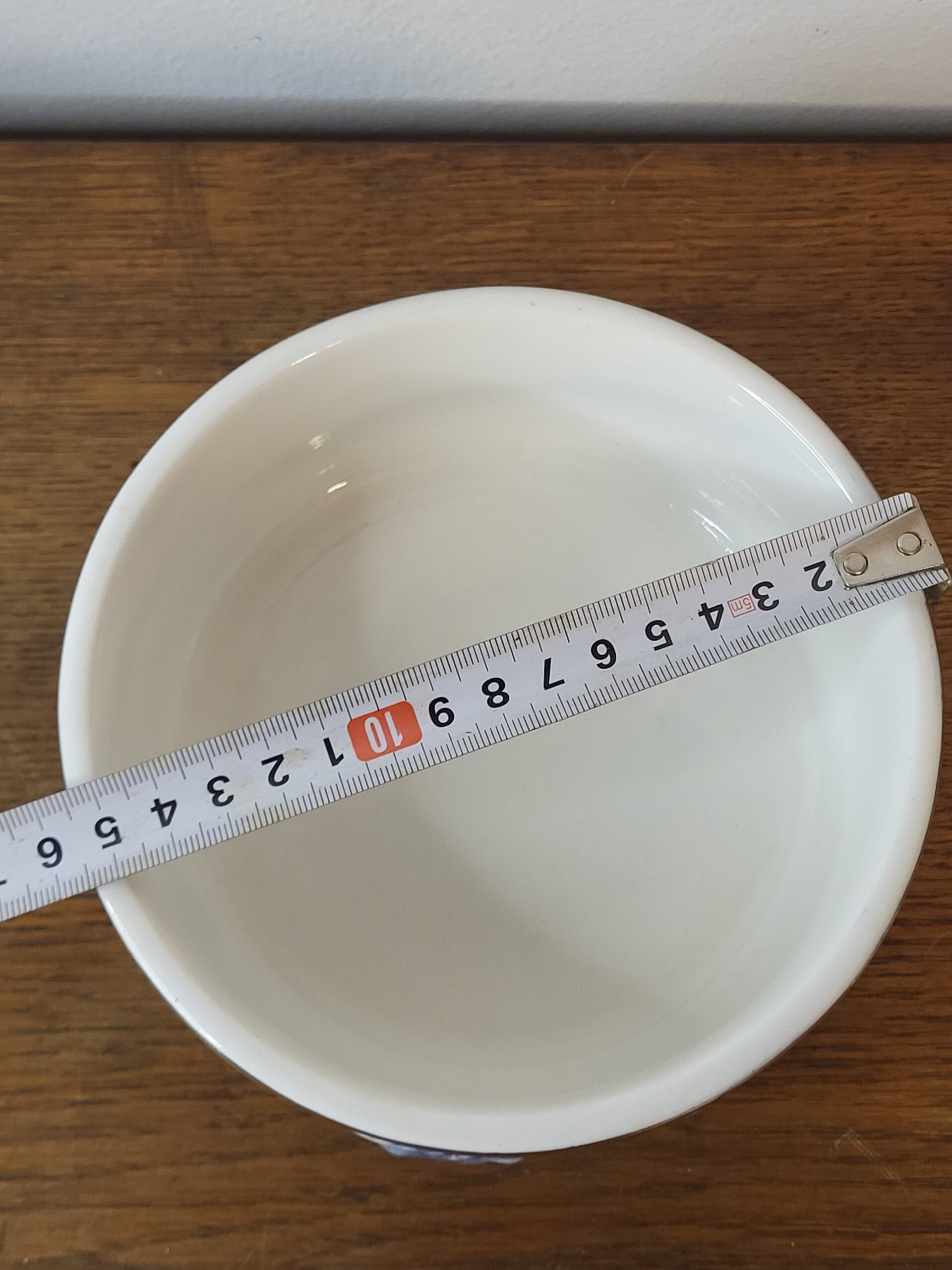 Modrá porcelánová šperkovnica "Capodimonte" s reliéfmi anjelikov – Obrázok 9