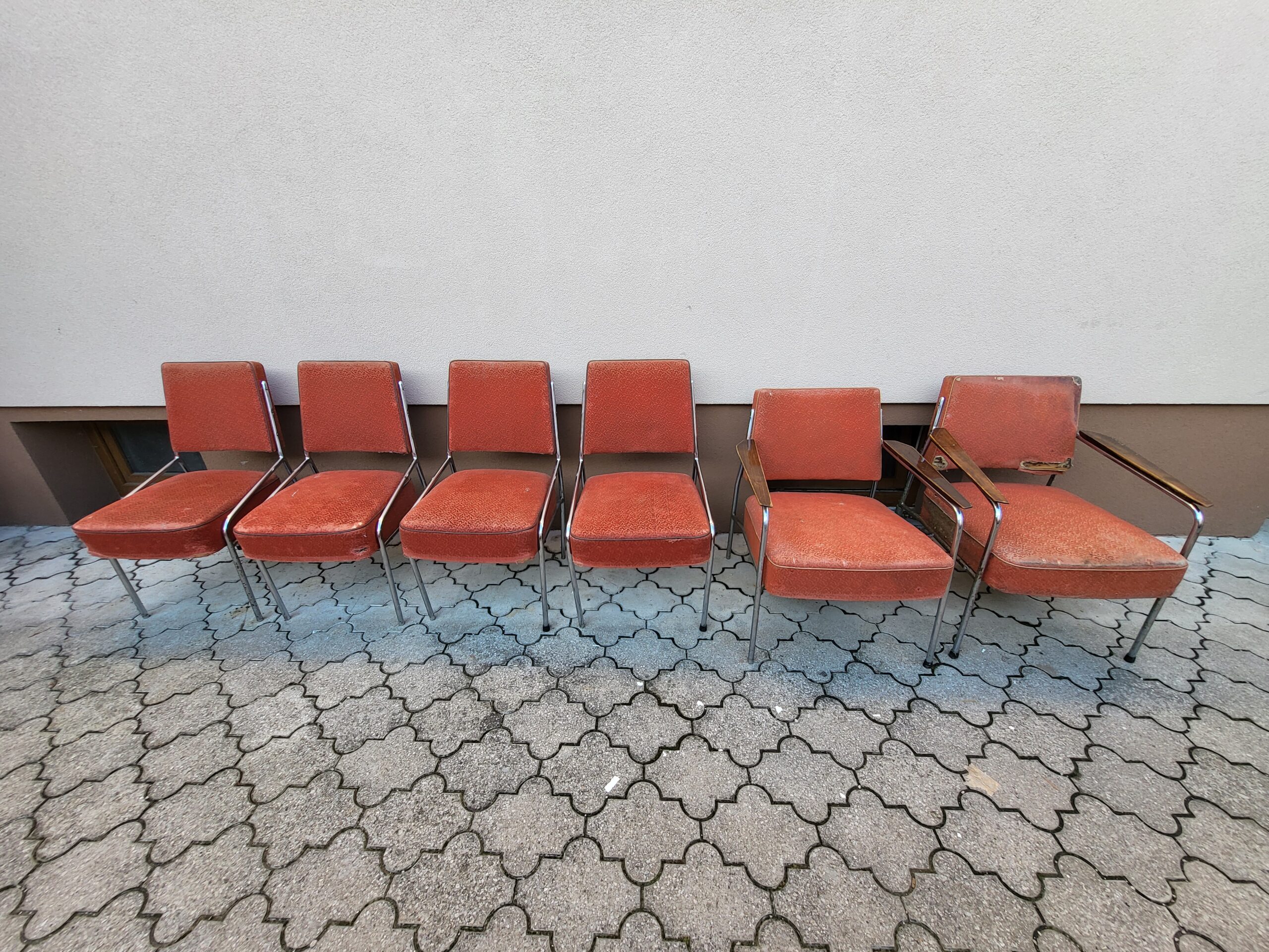 Stoličky a kreslá na kompletný repas – Obrázok 13