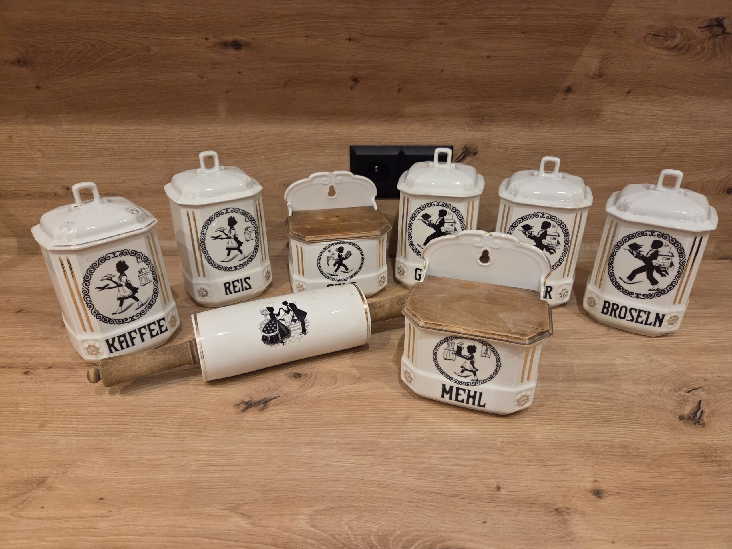 Starožitný keramický (porcelánový) súbor kuchynských dóz – Obrázok 5