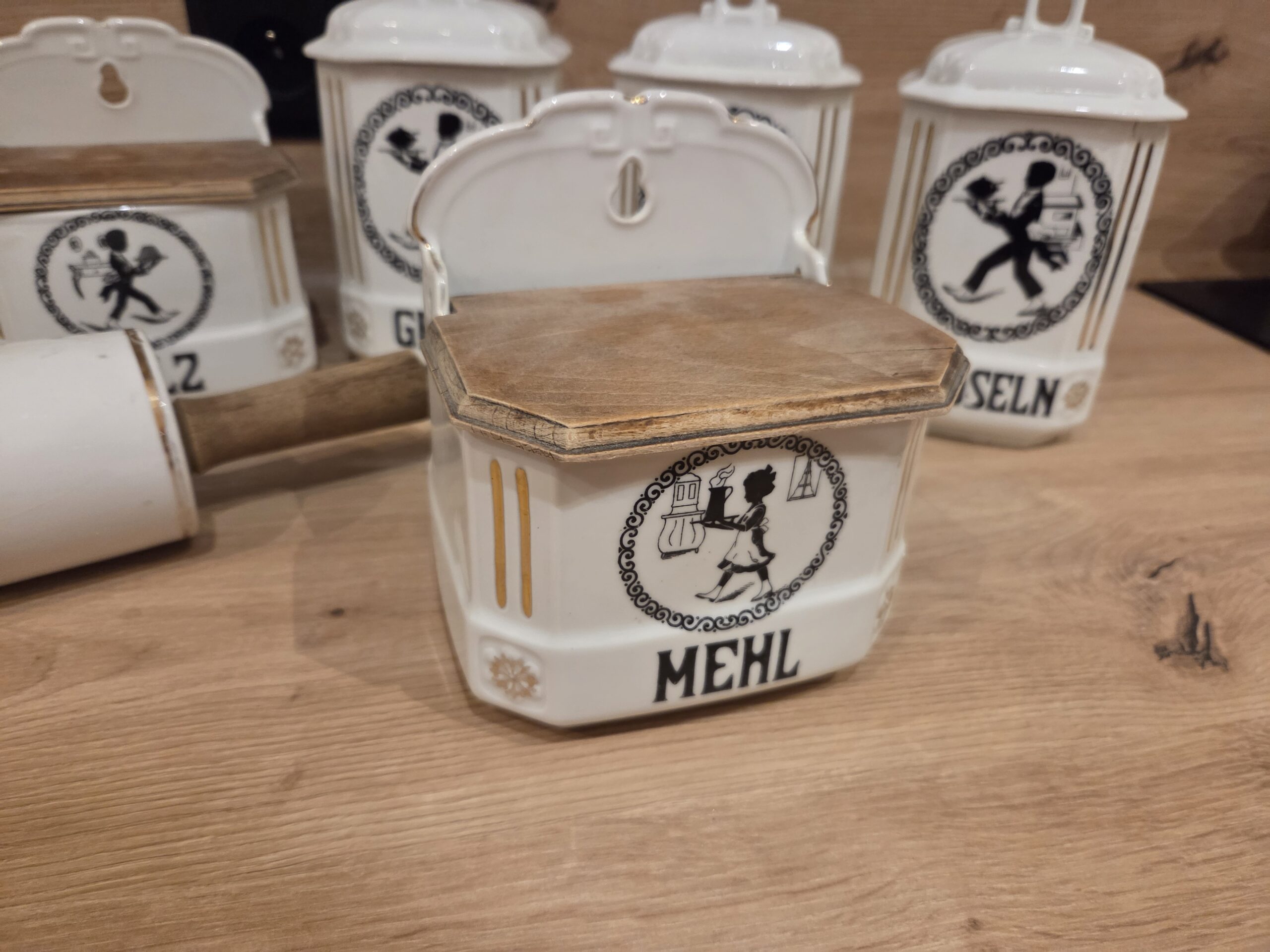 Starožitný keramický (porcelánový) súbor kuchynských dóz – Obrázok 3