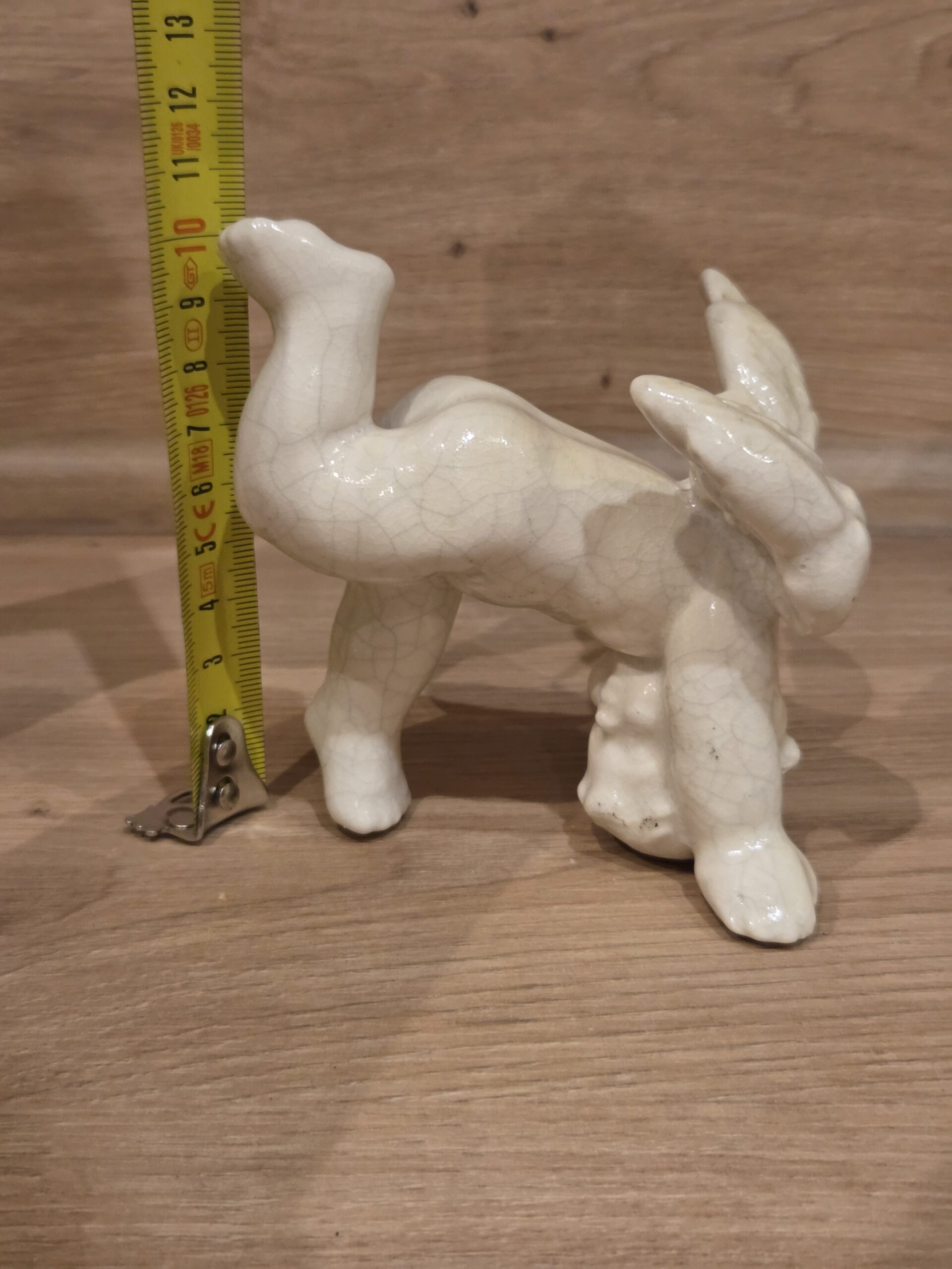 Keramická soška anjela (Putto): Hravý dotyk neba – Obrázok 7