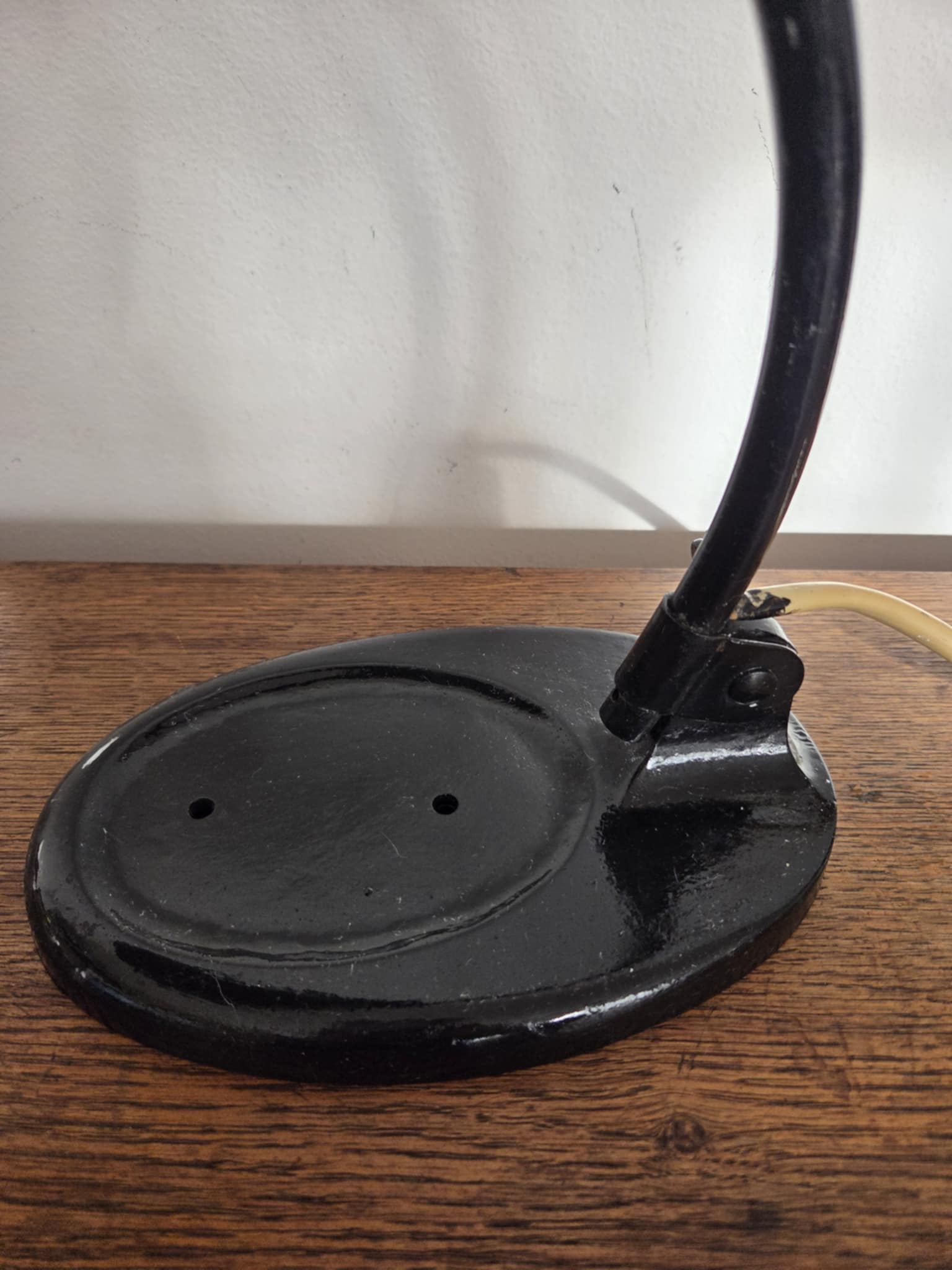 Industriálna stolová lampa – Obrázok 3