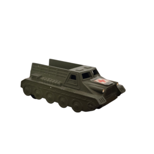 Stará sovietska kovová hračka – Obrnený transportér BTR-50 (Sanitka)
