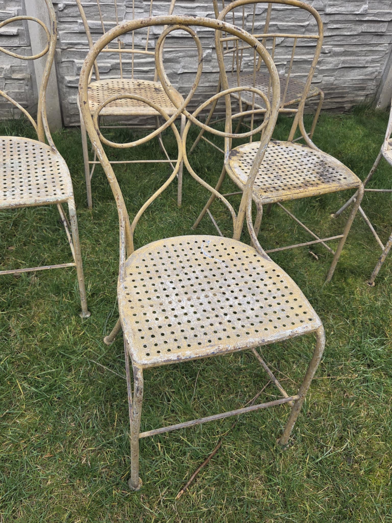 Štýlové kovové záhradné stoličky – Vintage / Retro štýl – Obrázok 3