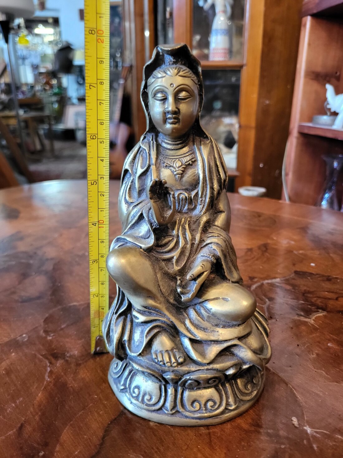 Mosadzná / bronzová soška Guanyin (Kuan-jin) – Bohyňa súcitu – Obrázok 5