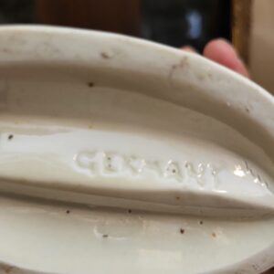 Náhľad Porcelánová soška – Dievčatko s dáždnikom a vranou (Gräfenthal, Nemecko)