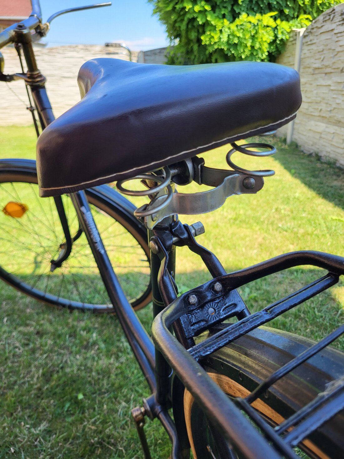 Elegantný vintage mestský bicykel (Waffenrad štýl) – plne funkčný – Obrázok 6