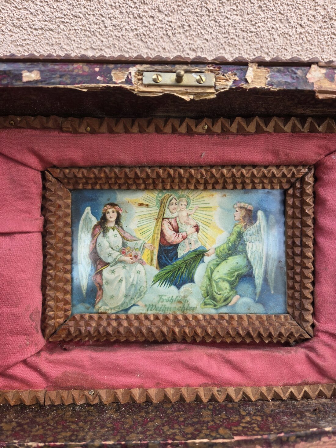 👑 Starožitná šperkovnica Viedeň – ručná rezba Tramp Art (cca 1900) – Obrázok 2