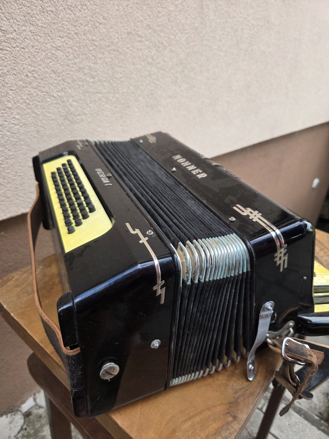 Zberateľský akordeón Hohner Verdi II (96 basov) – Nemecko – Obrázok 5