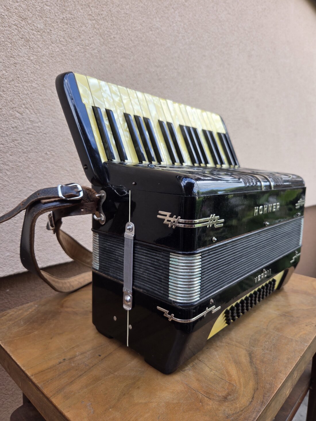 Zberateľský akordeón Hohner Verdi II (96 basov) – Nemecko – Obrázok 7