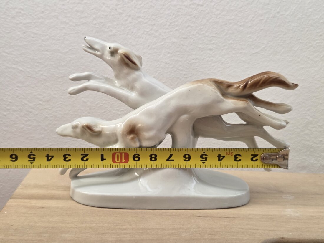 Značená retro porcelánová soška – Bežiace chrty Barzoje (Gräfenthal, Nemecko) – Obrázok 6