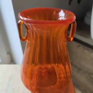 Náhľad 🍊 Zberateľská retro váza s uškami – Krakovský inštitút skla (70. roky)